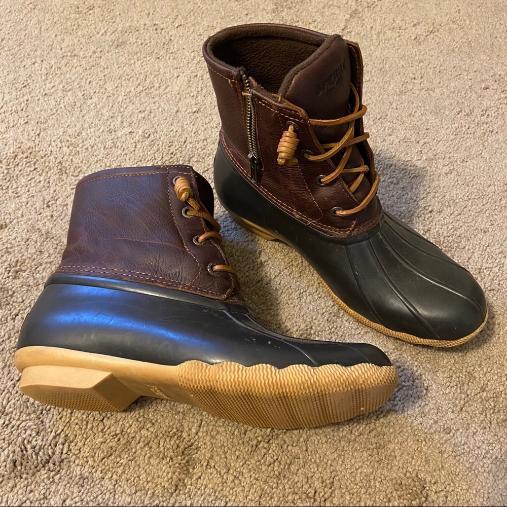 Sperry black and brown winter boots size 8